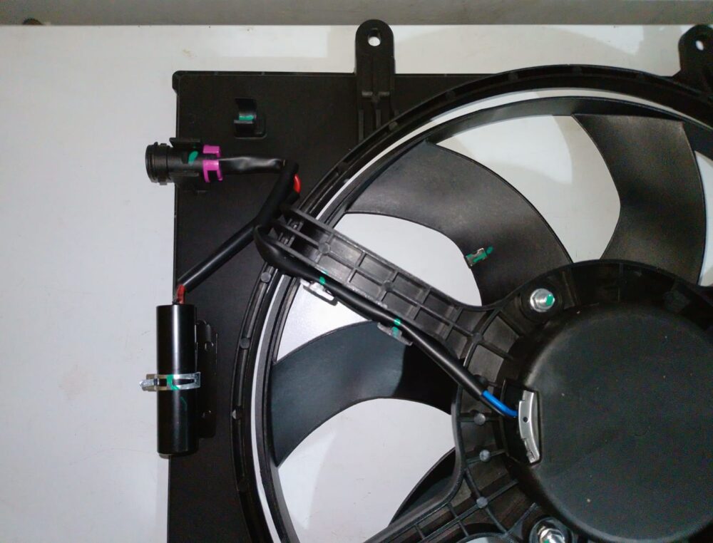 ENSAMBLE MOTO VENTILADOR DE RADIADOR CHEVROLET TORNADO VAN 2022-2025 - Imagen 6
